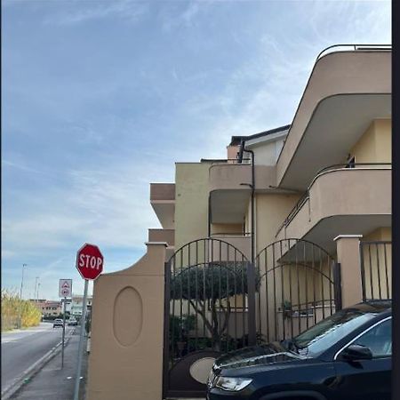 Casa Sofia Lägenhet Mondragone Exteriör bild